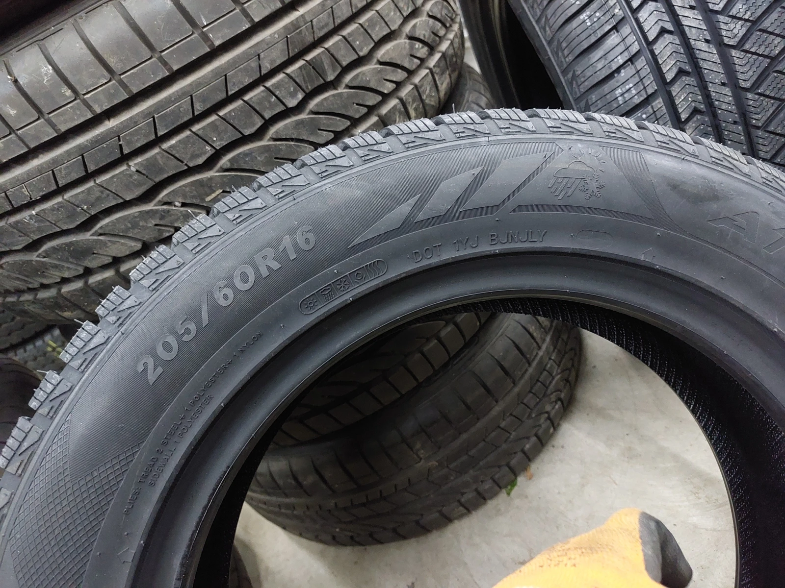  205/60R16 | Mobile.bg   5