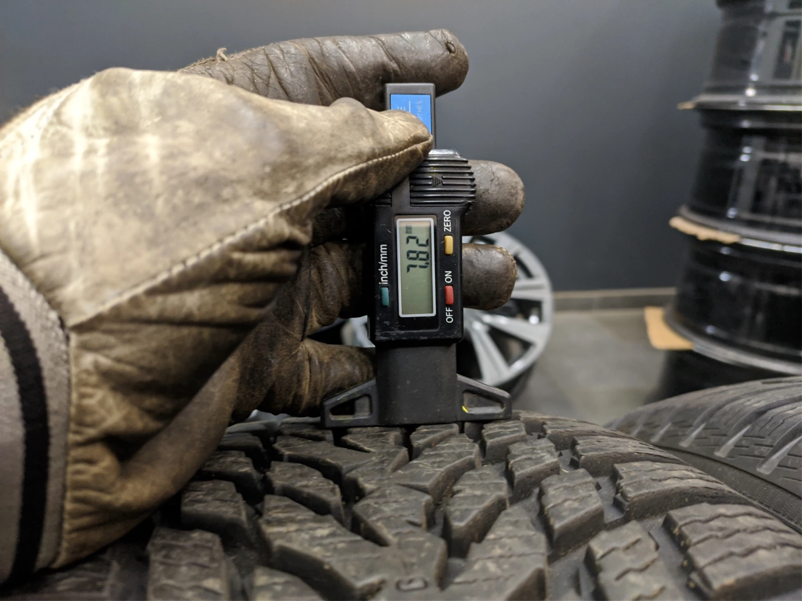  215/55R17 | Mobile.bg   7