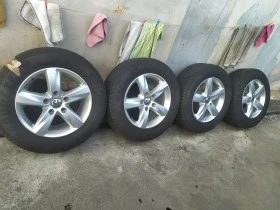        235/65R17  VW Touareg