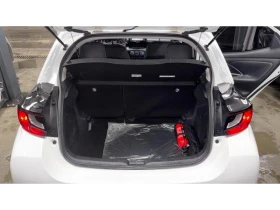 Toyota Yaris 1.5P FANCY, снимка 10