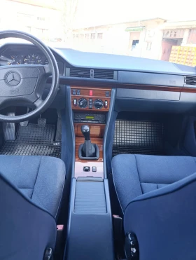 Mercedes-Benz E 200 Дизел, климатик!!!, снимка 12