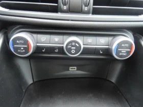 Alfa Romeo Giulia TI * AWD * HeadUp* AвтоКредит * (ЦЕНА ДО БГ), снимка 9
