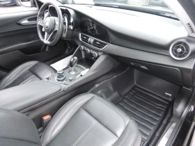 Alfa Romeo Giulia TI * AWD * HeadUp* AвтоКредит * (ЦЕНА ДО БГ), снимка 5