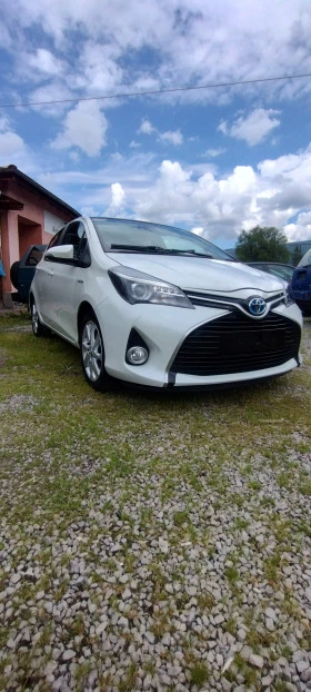 Toyota Yaris ПЕРФЕКТНА