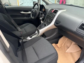 Toyota Auris 1.3 VVTI, снимка 7