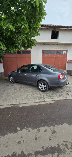 Обява за продажба на VW Jetta ~6 000 лв. - изображение 1