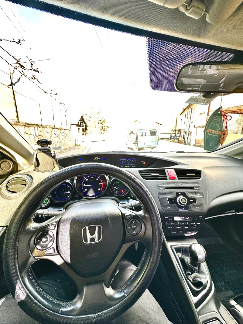 Honda Civic 2.2 CDTI, снимка 9 - Автомобили и джипове - 46040551