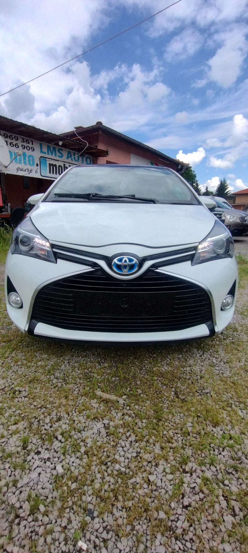 Toyota Yaris ПЕРФЕКТНА, снимка 8 - Автомобили и джипове - 46009400