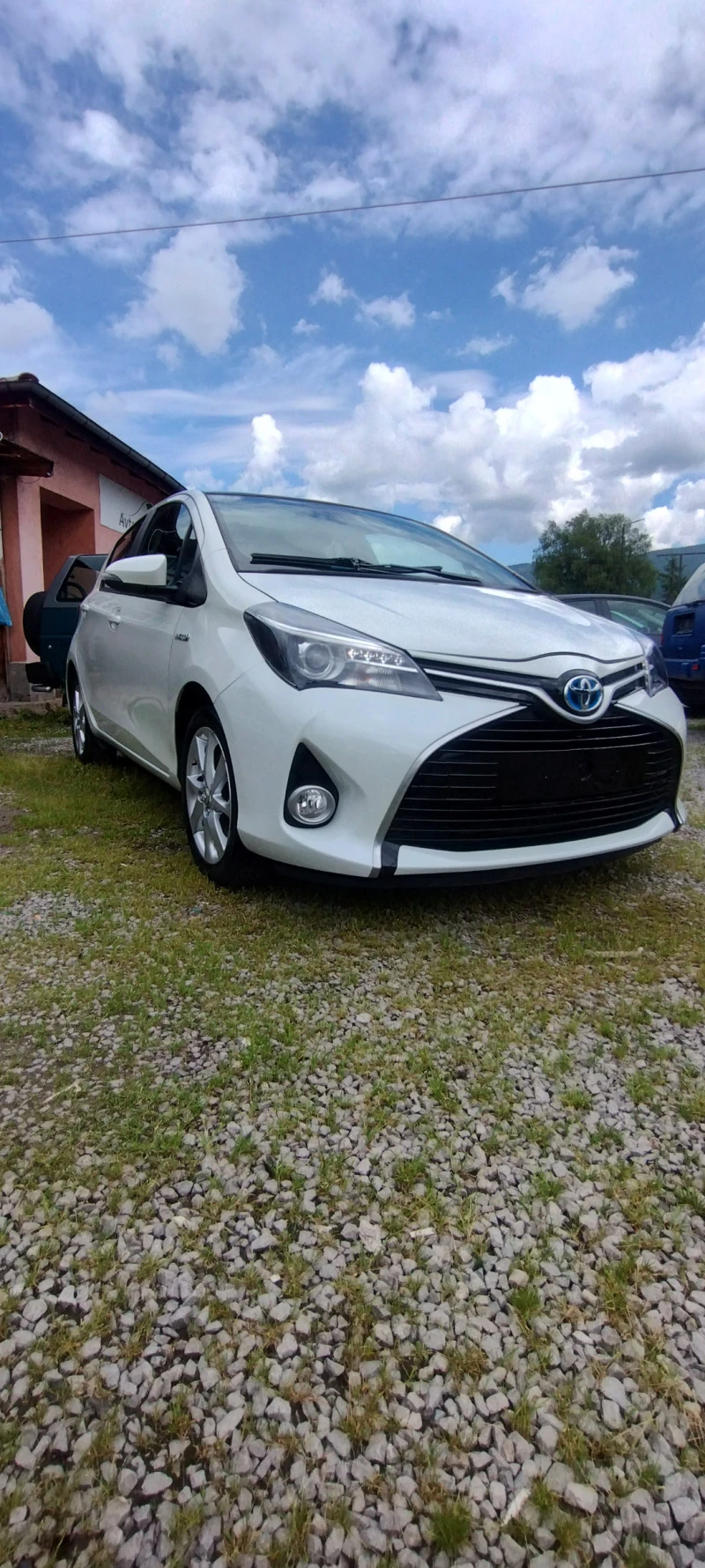 Toyota Yaris ПЕРФЕКТНА, снимка 1 - Автомобили и джипове - 46009400