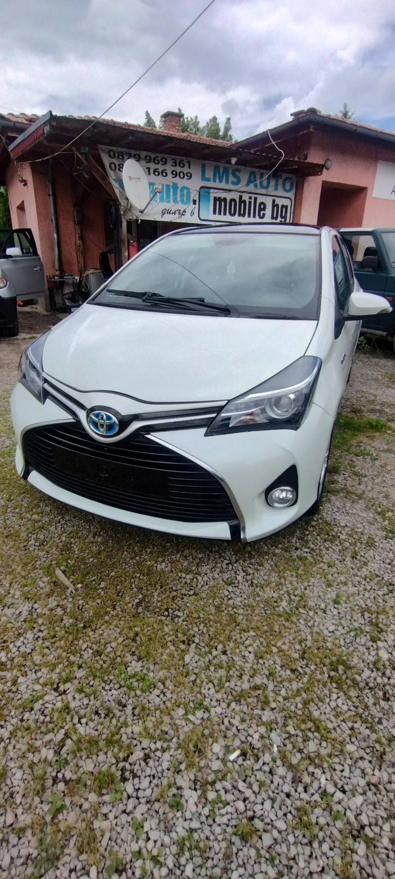 Toyota Yaris ПЕРФЕКТНА, снимка 3 - Автомобили и джипове - 46009400