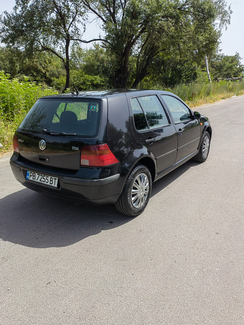 VW Golf, снимка 3 - Автомобили и джипове - 46440524