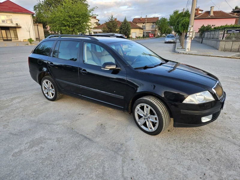 Skoda Octavia 2.0i 4x4, снимка 11 - Автомобили и джипове - 47039017