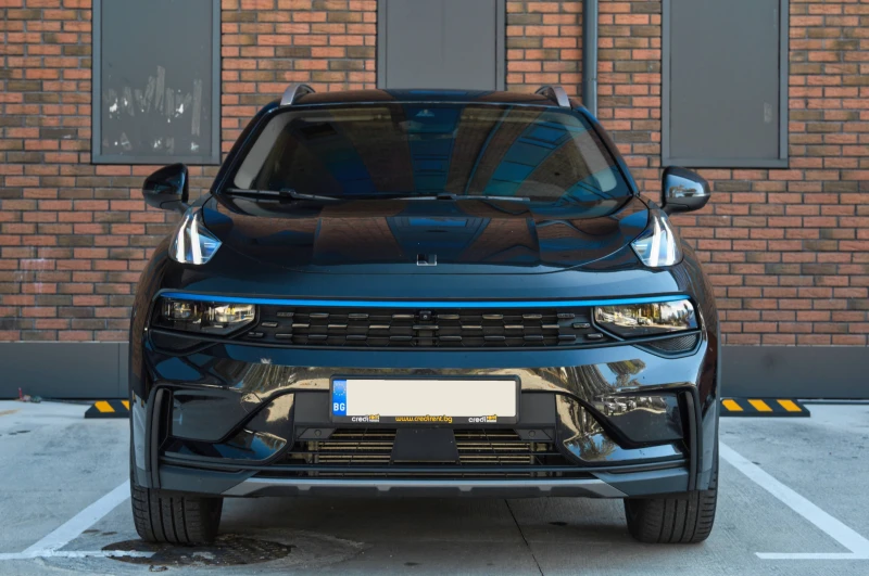 Lynk & Co 01 1.5TD Plug-in Hybrid DCTH, снимка 2 - Автомобили и джипове - 47254333