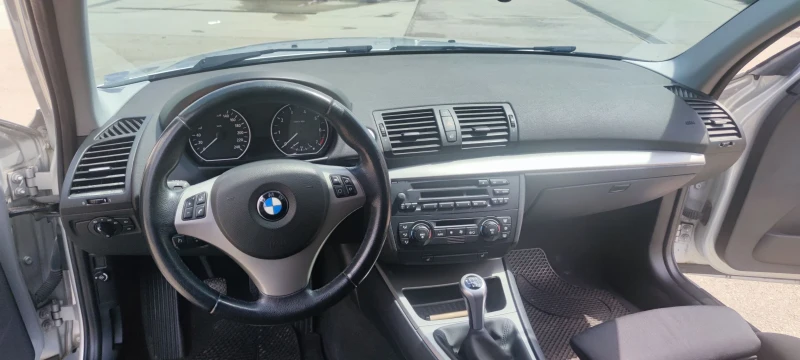 BMW 120 2.0i с газ, снимка 8 - Автомобили и джипове - 47772922