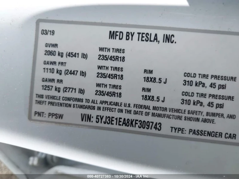 Tesla Model 3, снимка 12 - Автомобили и джипове - 48005320