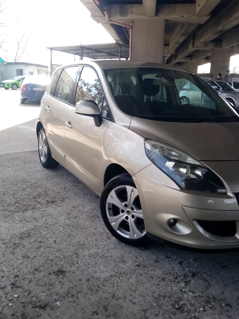 Renault Scenic, снимка 1 - Автомобили и джипове - 49498451