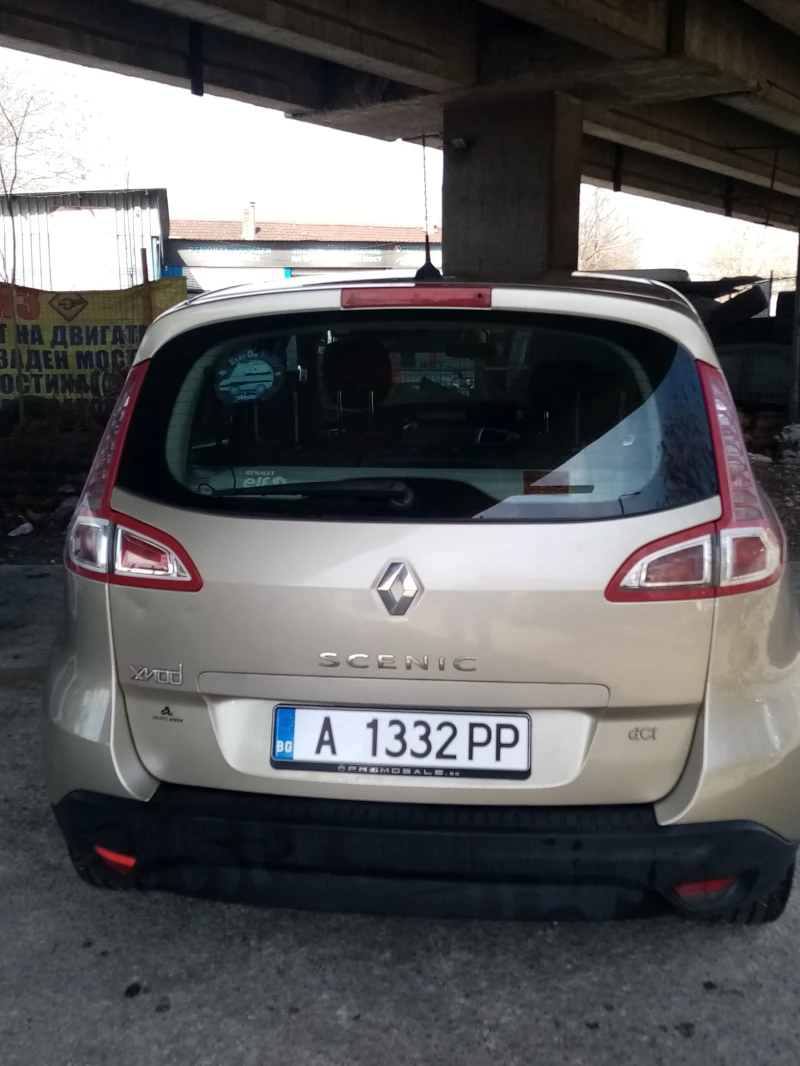 Renault Scenic, снимка 6 - Автомобили и джипове - 49498451