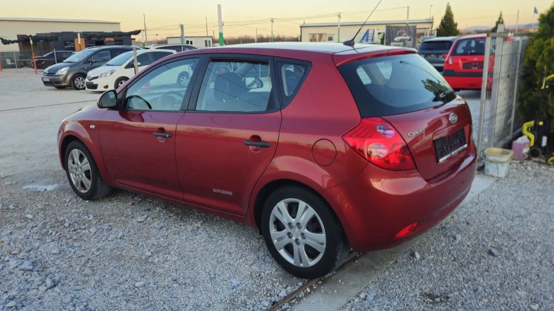 Kia Ceed 1.4i 107кс.ТОПсъстояние, снимка 7 - Автомобили и джипове - 49588496