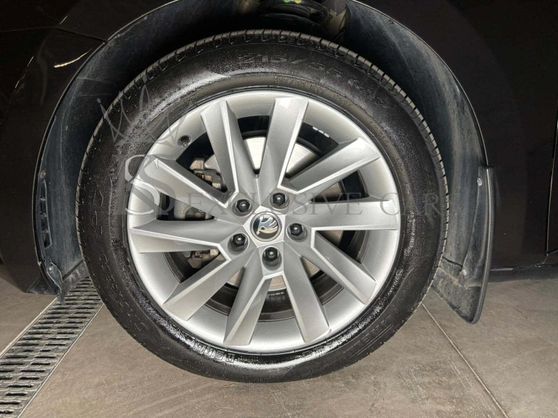 Skoda Superb 2.0 TDI DSG* 190PS* 4x4* KEYLESS-GO* , снимка 7 - Автомобили и джипове - 51570020