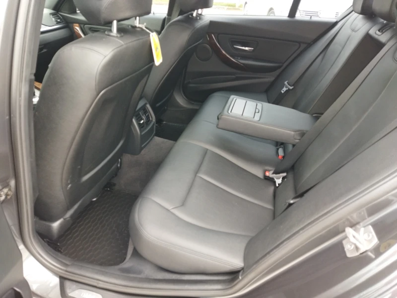 BMW 335 i xDrive, снимка 10 - Автомобили и джипове - 52646878