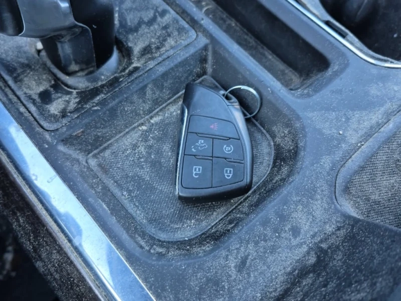 Chevrolet Silverado * LT TRAIL BOSS CREW CAB SHORT BED * CARFAX * БЕЗ , снимка 8 - Автомобили и джипове - 52925484