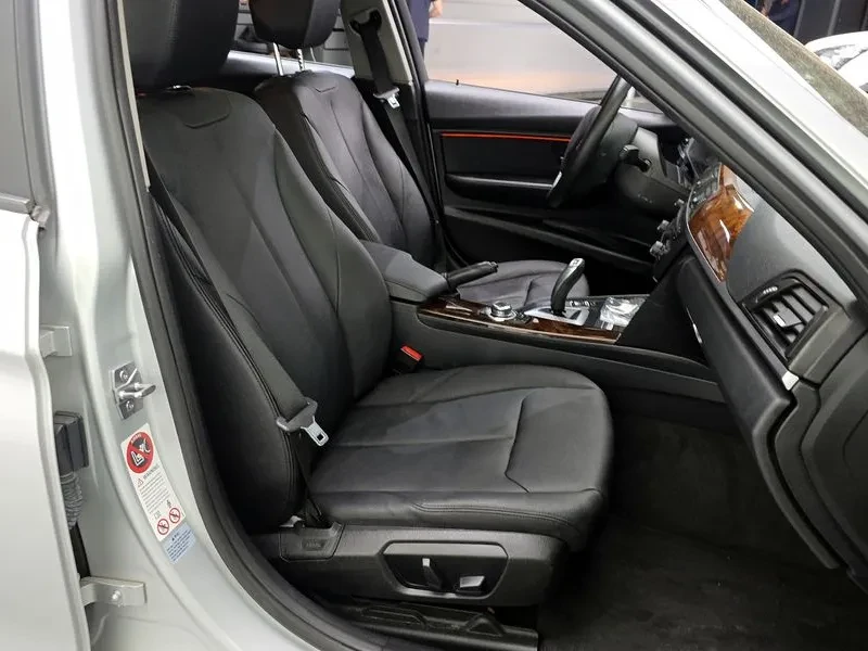 BMW 320 d, снимка 11 - Автомобили и джипове - 54590233