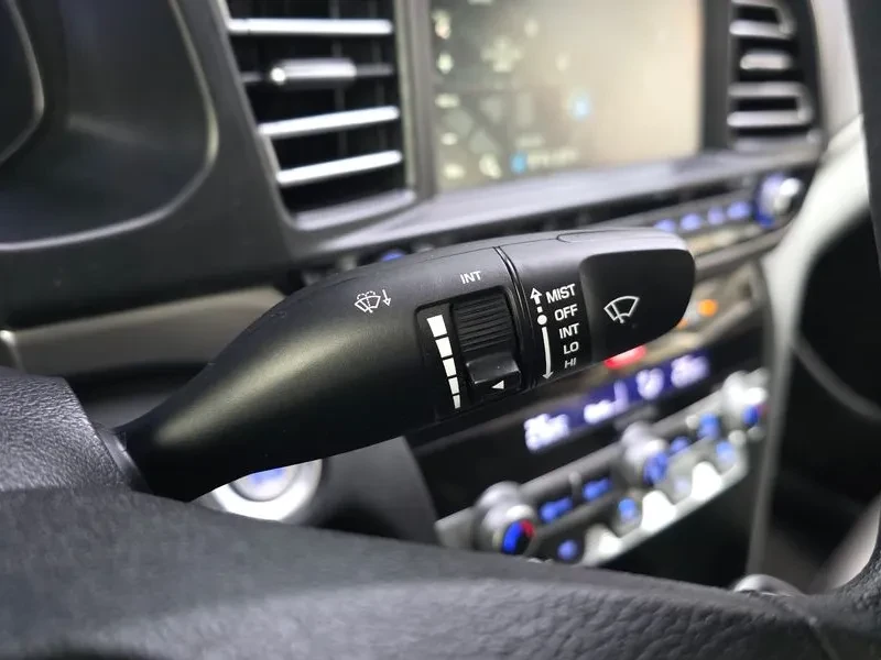 Hyundai Elantra 1.6 Smart Choice, снимка 17 - Автомобили и джипове - 56719553
