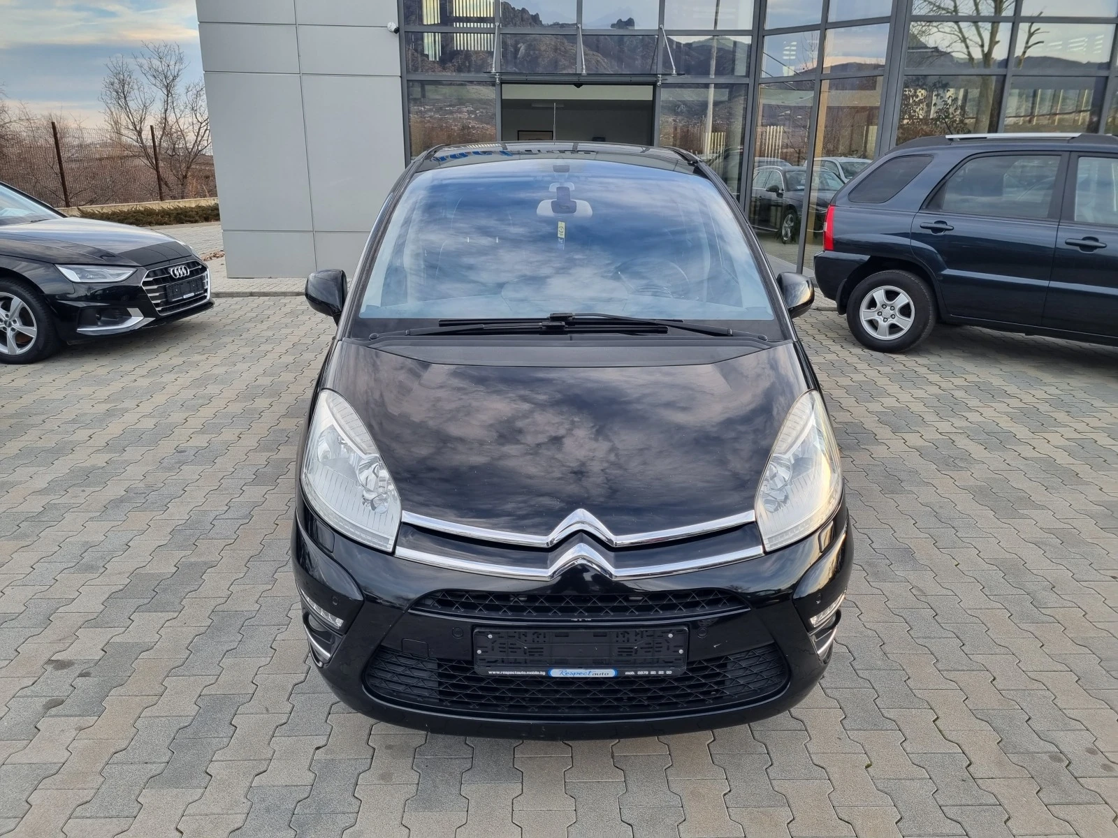 Citroen C4 Picasso 2.0HDi-150ps АВТОМАТИК * FACELIFT* 2012г. EXCLUSIV - изображение 2