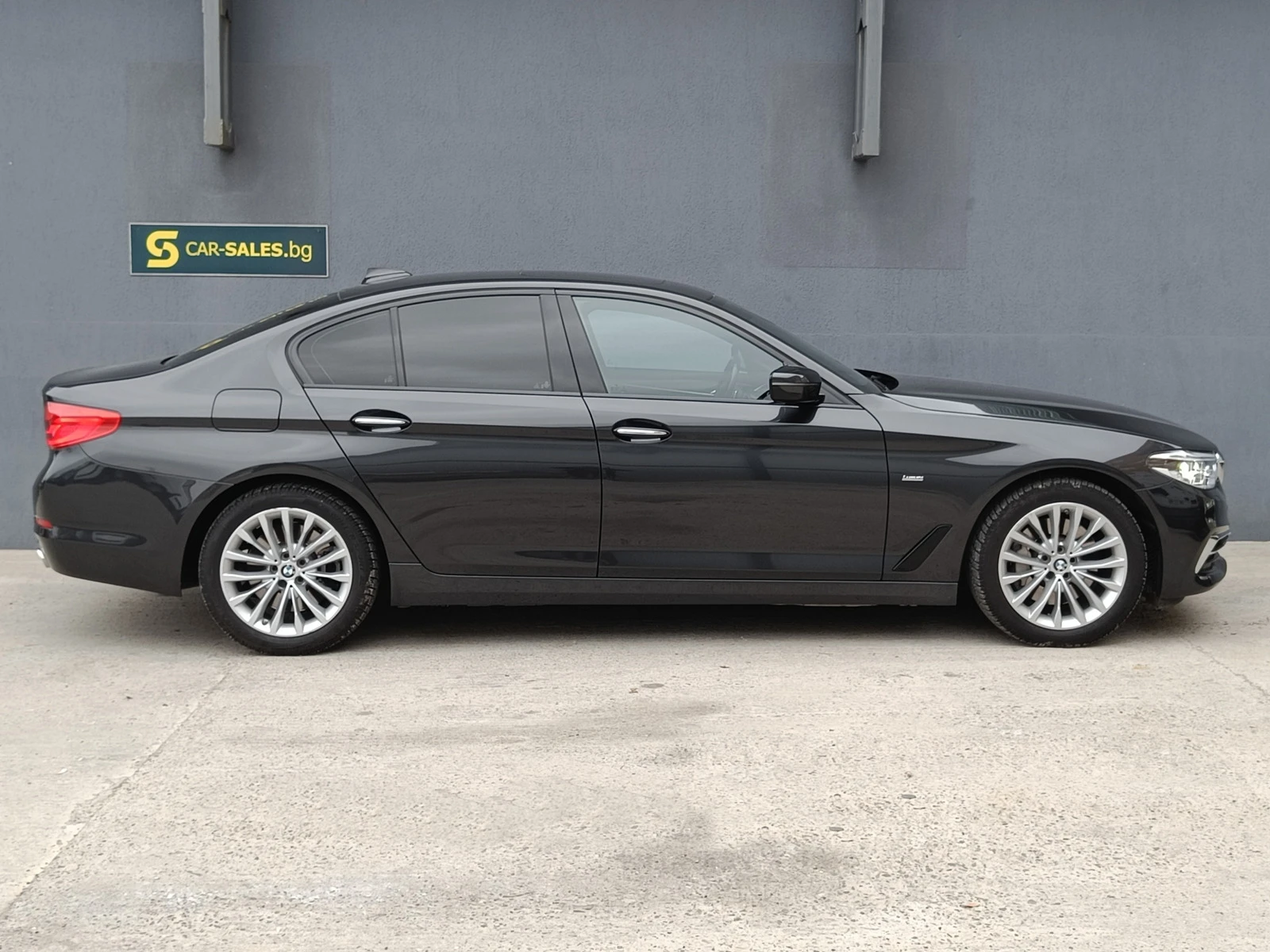 BMW 530 3.0 xDrive Luxury 83000 km - изображение 8