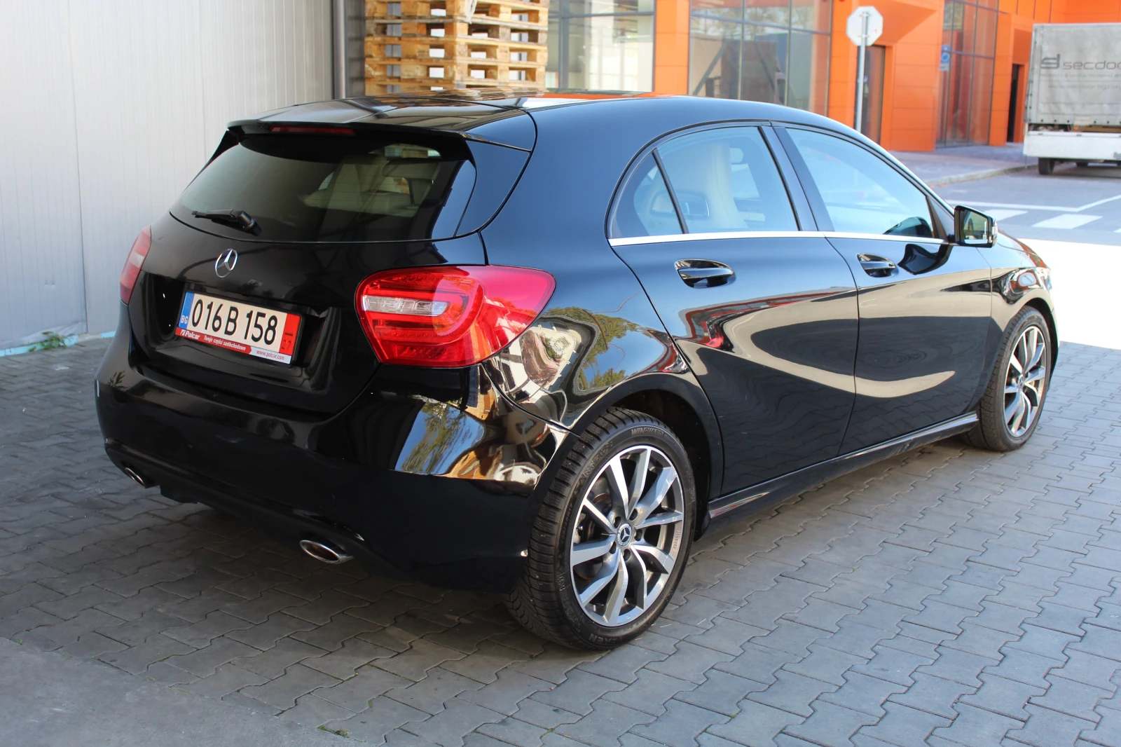 Mercedes-Benz A 200 D FULL LED  - изображение 10