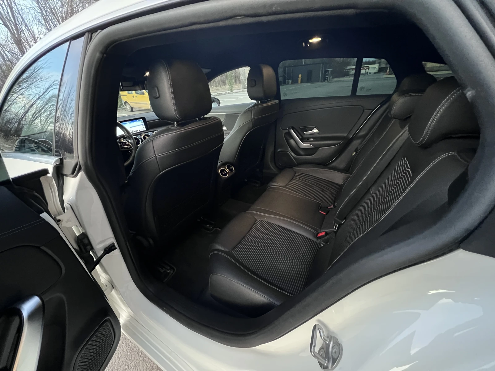 Mercedes-Benz CLA 200 d Shooting Brake - изображение 5