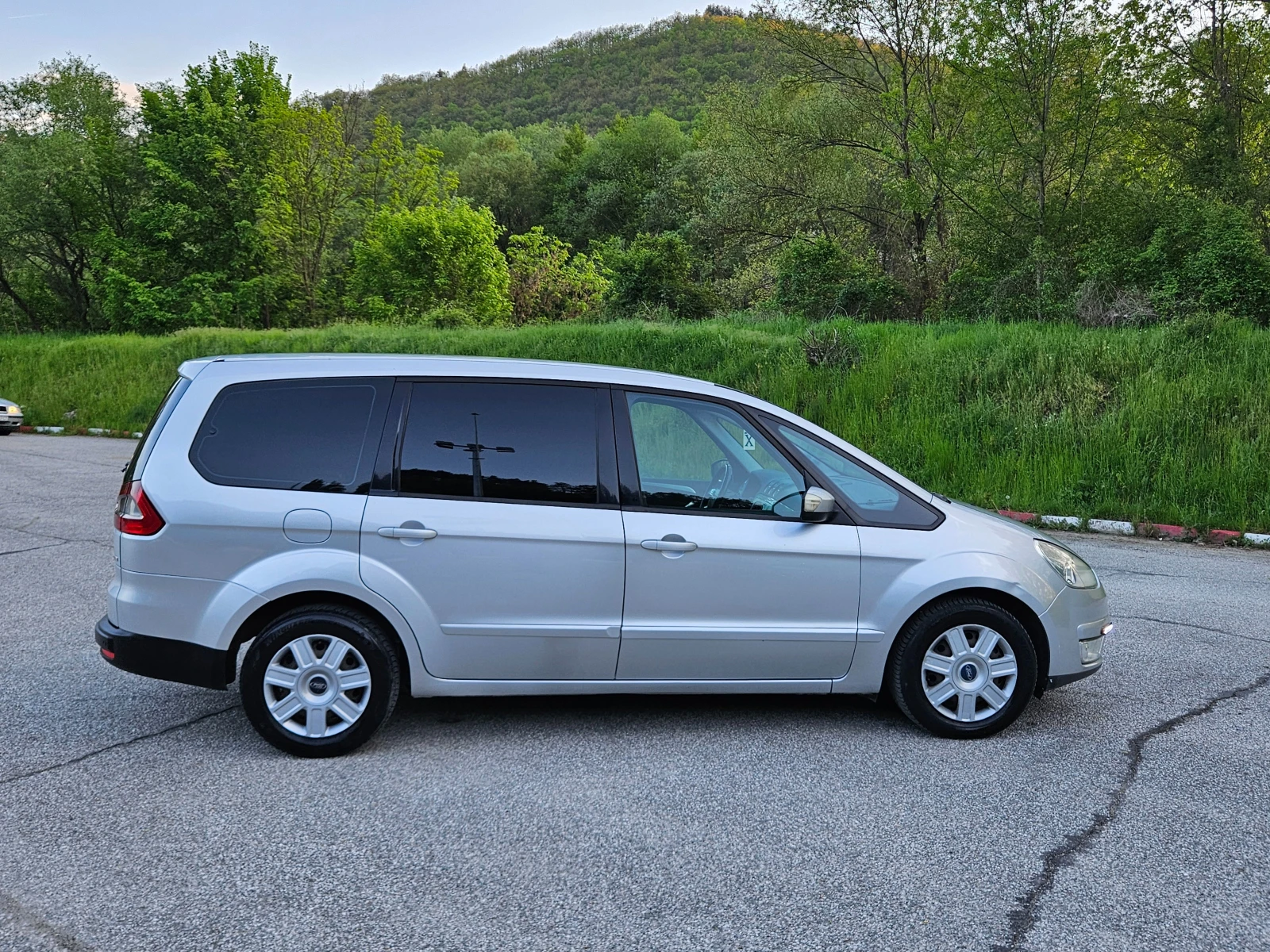 Ford Galaxy 2.0Hdi 7mesta/Klimatronik/6skorosti - изображение 6