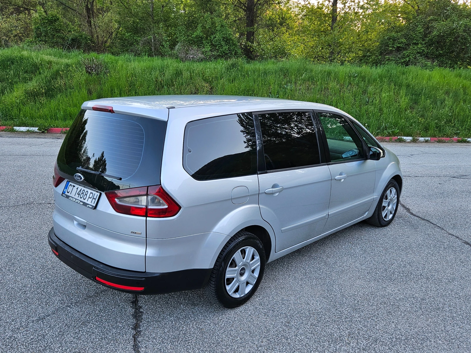 Ford Galaxy 2.0Hdi 7mesta/Klimatronik/6skorosti - изображение 5