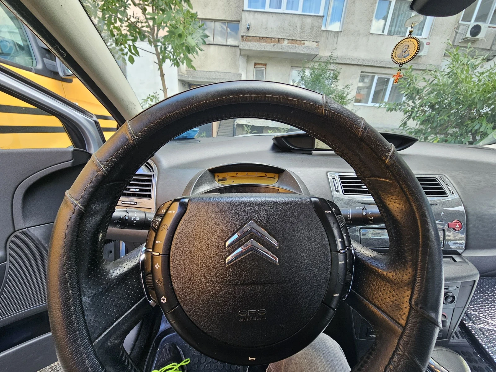 Citroen C4 Exclusive 2.0 HDI - изображение 5