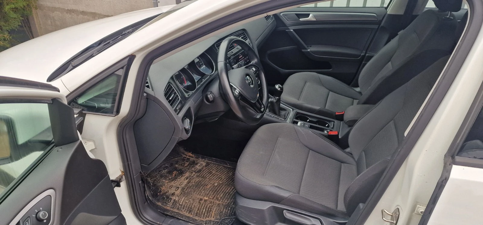 VW Golf Variant 1.6 TDI | Mobile.bg   12