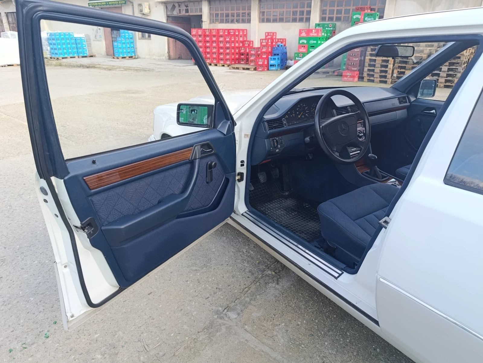 Mercedes-Benz E 200 Дизел, климатик!!!, снимка 14 - Автомобили и джипове - 53713122