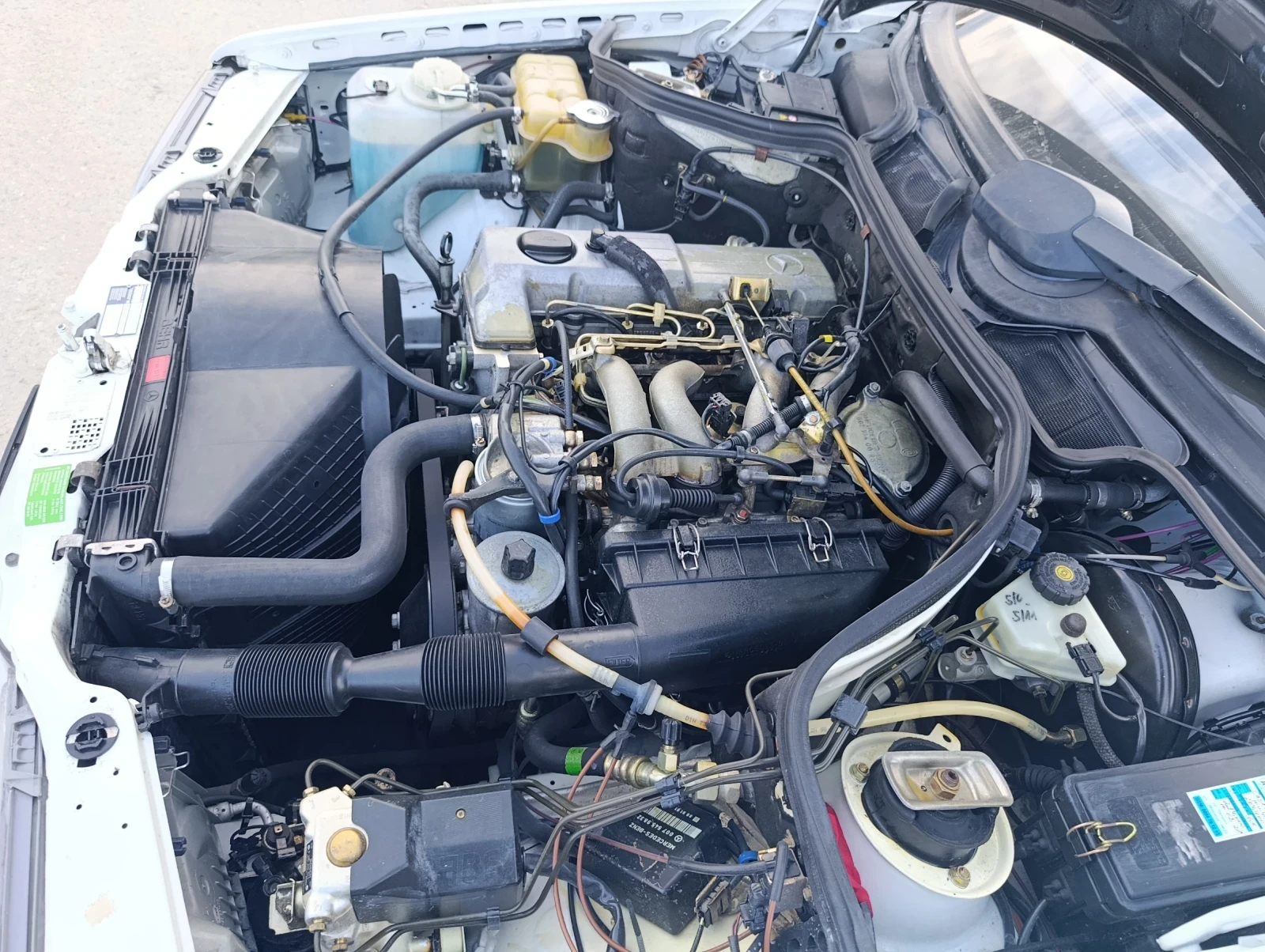 Mercedes-Benz E 200 Дизел, климатик!!!, снимка 8 - Автомобили и джипове - 53713122