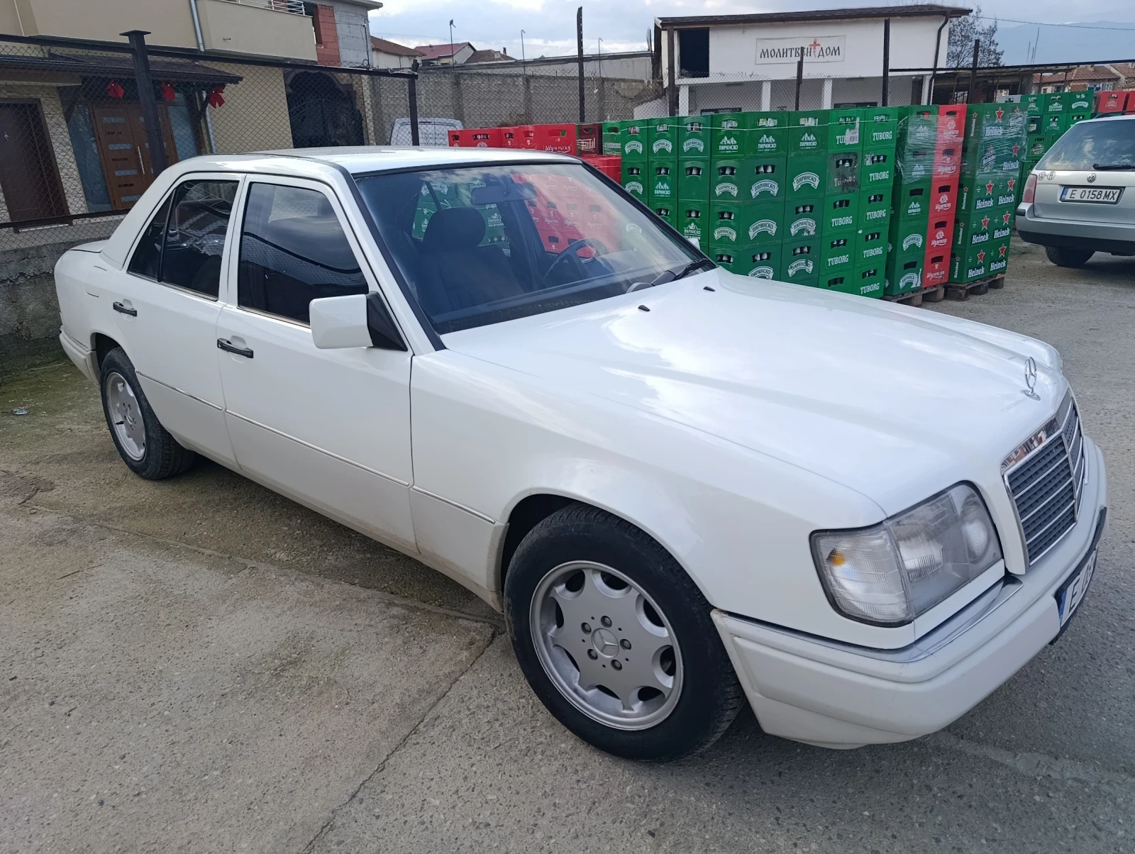 Mercedes-Benz E 200 Дизел, климатик!!!, снимка 3 - Автомобили и джипове - 53713122