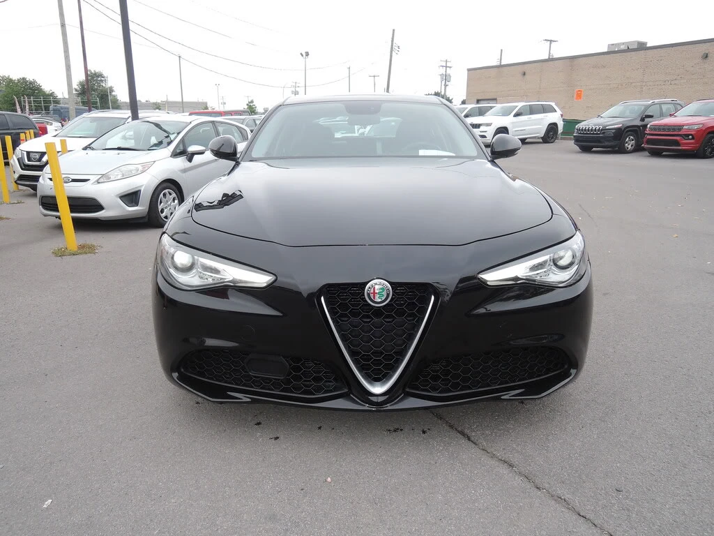 Alfa Romeo Giulia TI * AWD * HeadUp* AвтоКредит * (ЦЕНА ДО БГ)