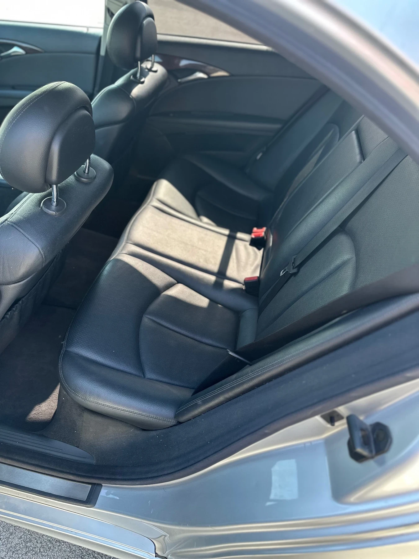 Mercedes-Benz E 270 Elegance , снимка 12 - Автомобили и джипове - 54081893