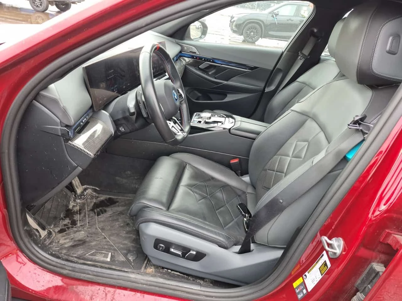 BMW i5 M60 XDRIVE| SWAROWSKI| BOWERS & WILKINS| 2 КЛЮЧА, снимка 7 - Автомобили и джипове - 54225037