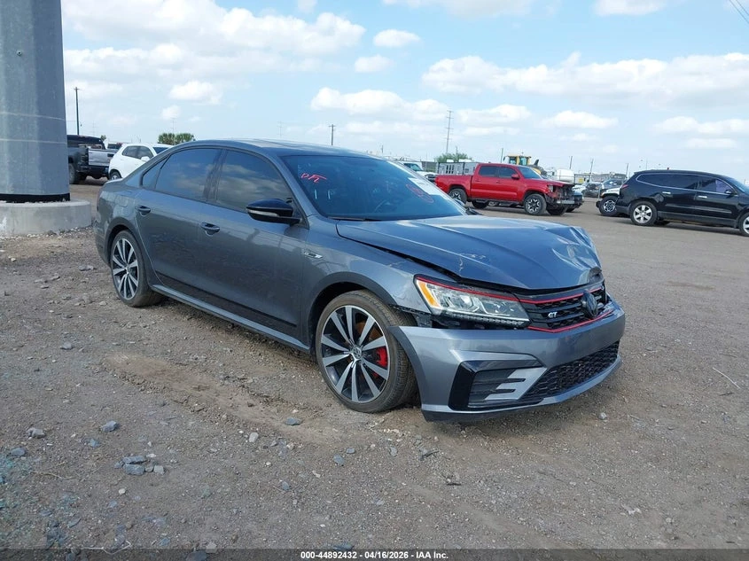 VW Passat 3.6L V-6 DI, DOHC, VVT, 280HP Front Wheel Drive | Mobile.bg � ����������� 1