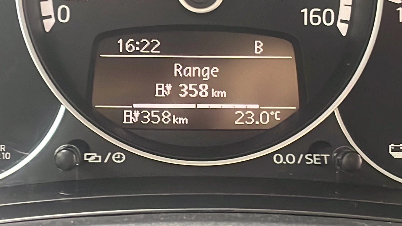 VW Up E-UP, снимка 8 - Автомобили и джипове - 54486802