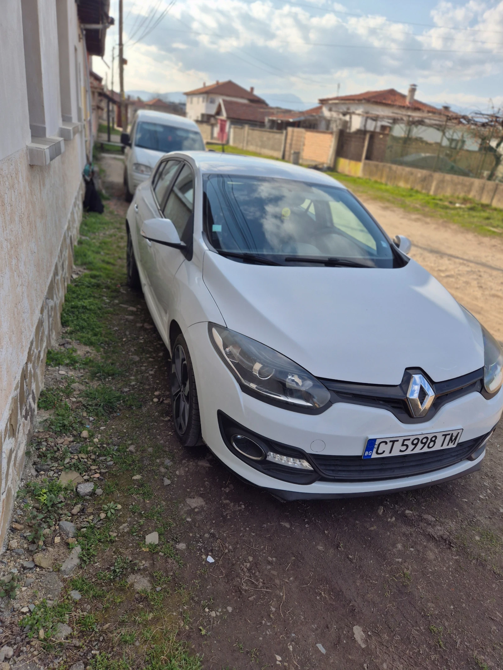 Renault Megane 1500, снимка 2 - Автомобили и джипове - 54501411