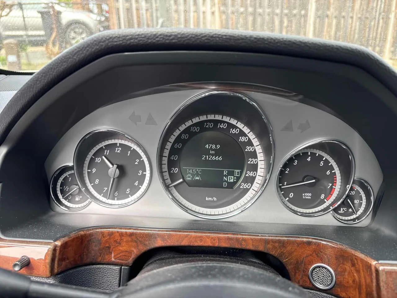 Mercedes-Benz E 350 АМГ ПАКЕТ/ПОДГРЕВ/ПАНО/КЛИП/CARFAX/ФИНАНСИРАНЕ, снимка 7 - Автомобили и джипове - 54663000