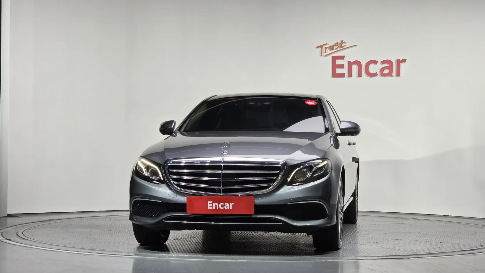Mercedes-Benz E 400 3.0 V6 / CARFAX, снимка 2 - Автомобили и джипове - 54764329