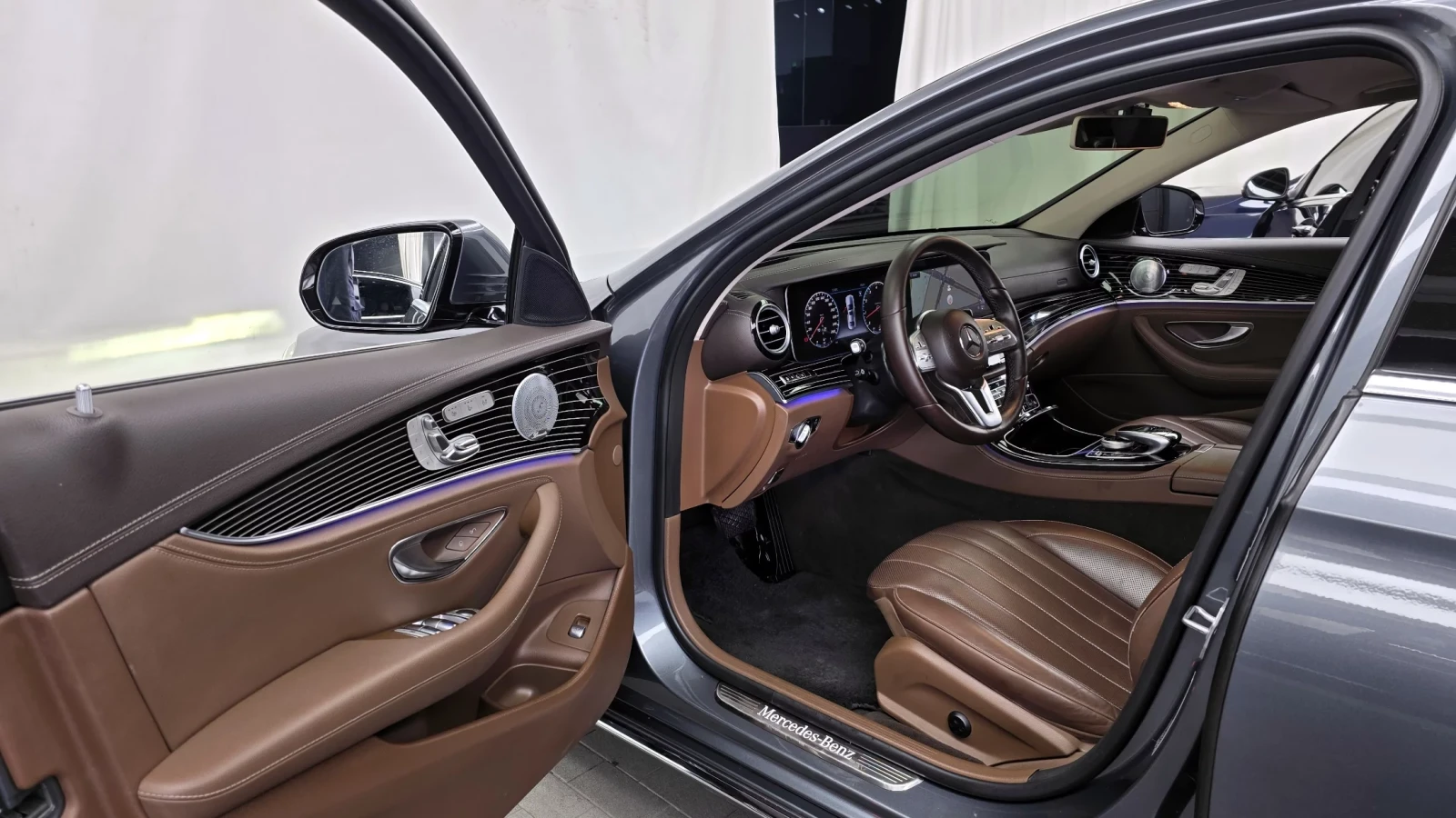 Mercedes-Benz E 400 3.0 V6 / CARFAX, снимка 8 - Автомобили и джипове - 54764329
