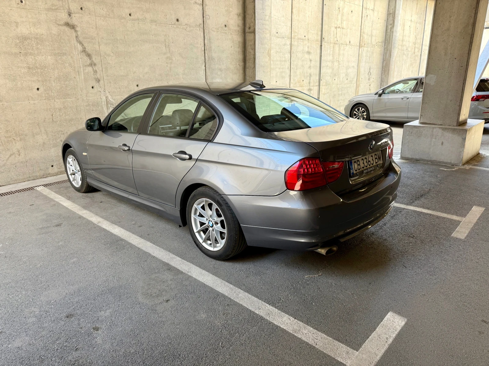 BMW 320, снимка 5 - Автомобили и джипове - 55537757