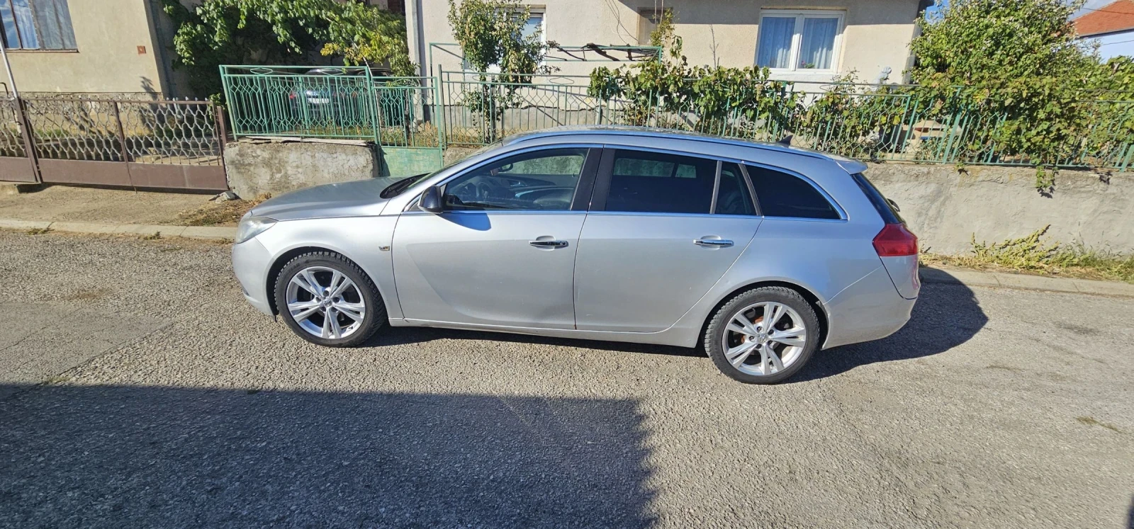 Opel Insignia, снимка 7 - Автомобили и джипове - 56126246