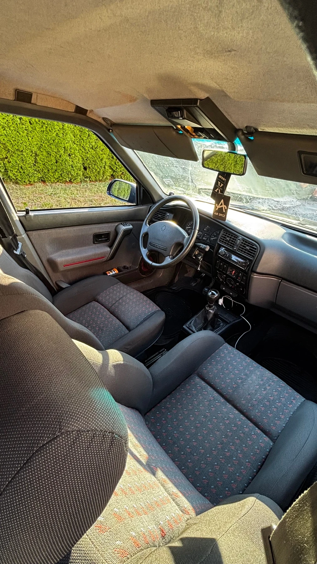 Renault 19 Renault 19 1.8 16v Chamade, снимка 12 - Автомобили и джипове - 56327809